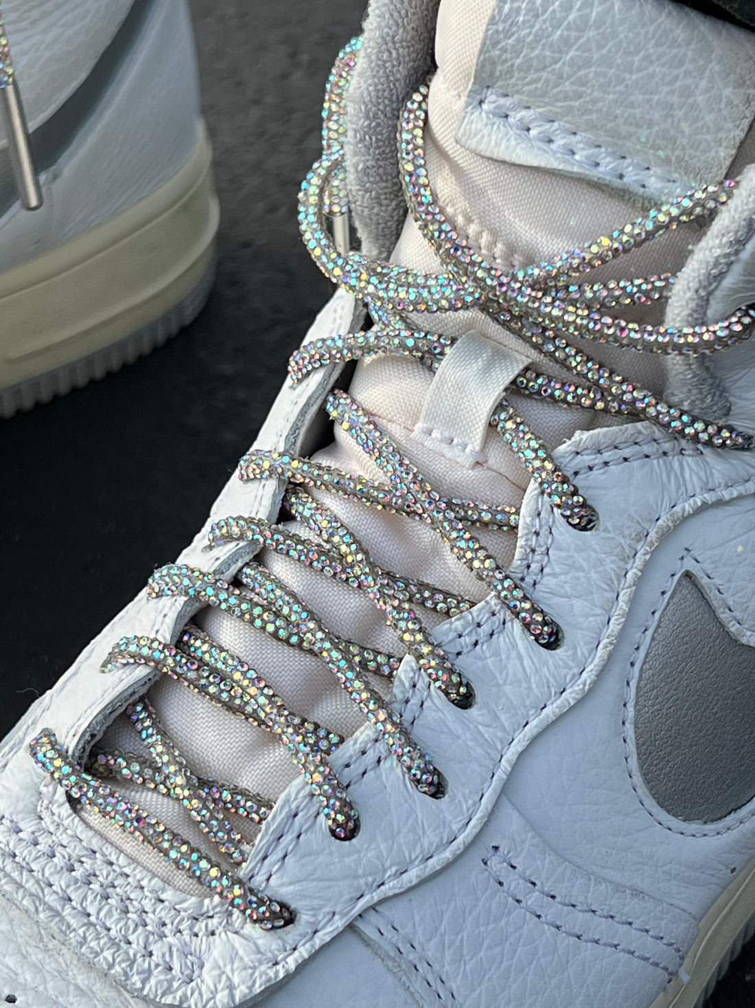 Shoe laces